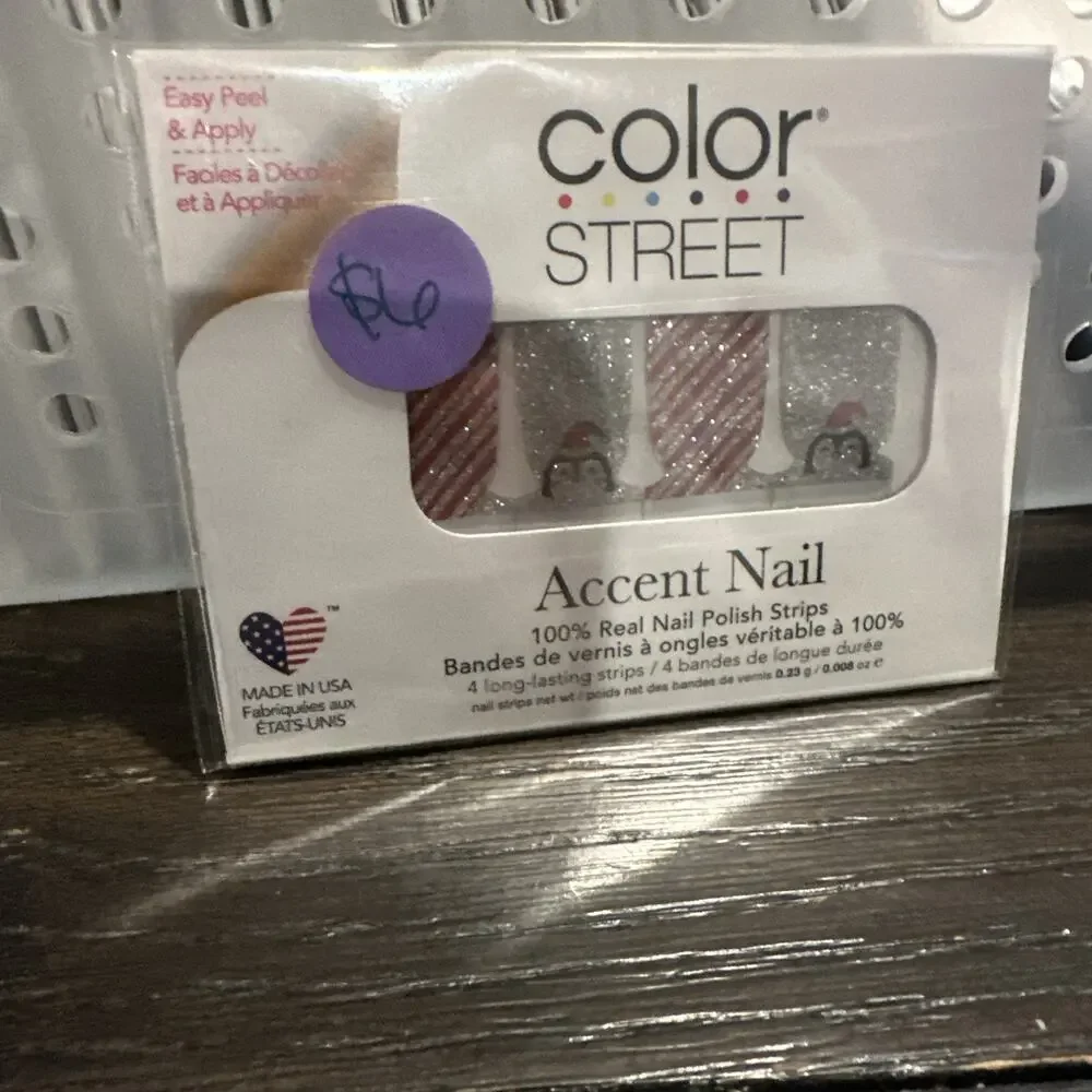 Color Street Nail Polish Strips - MR WADDLES (FSG159) Accent Pack Christmas